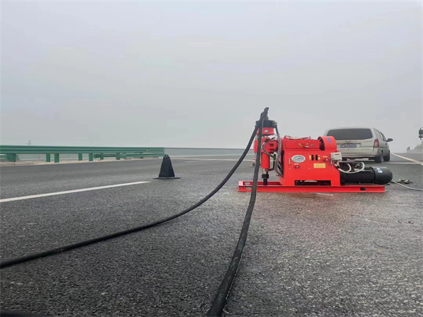 太仆寺马路路基路面开裂下沉注浆加固灌浆